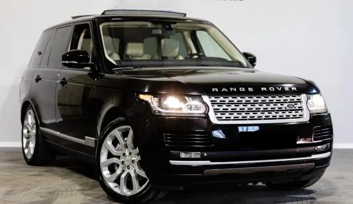 Land Rover Range rover 4.4 V8 AWD Automatic Image 2